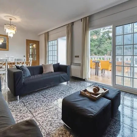 Costacabana - Rosa Villa *